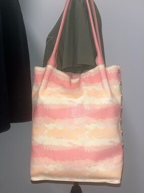 $345 Hammitt Oliver,Pink
Himalayan Snake Brushed Gold/
Tote Handbag Bag, Medium